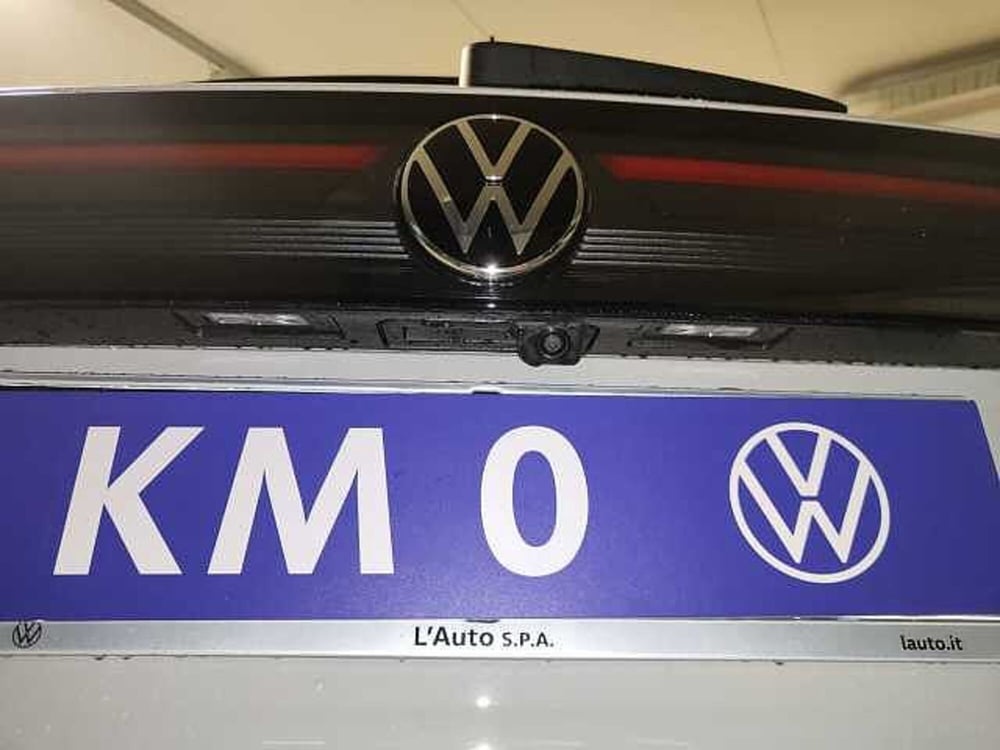 Volkswagen Taigo nuova a Como (15)