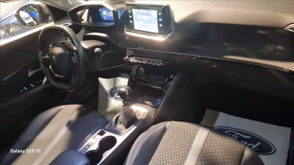 Peugeot 2008 usata a Milano (7)