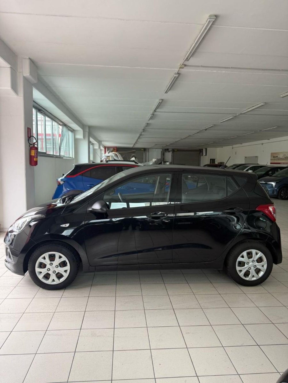 Hyundai i10 usata a Napoli (4)