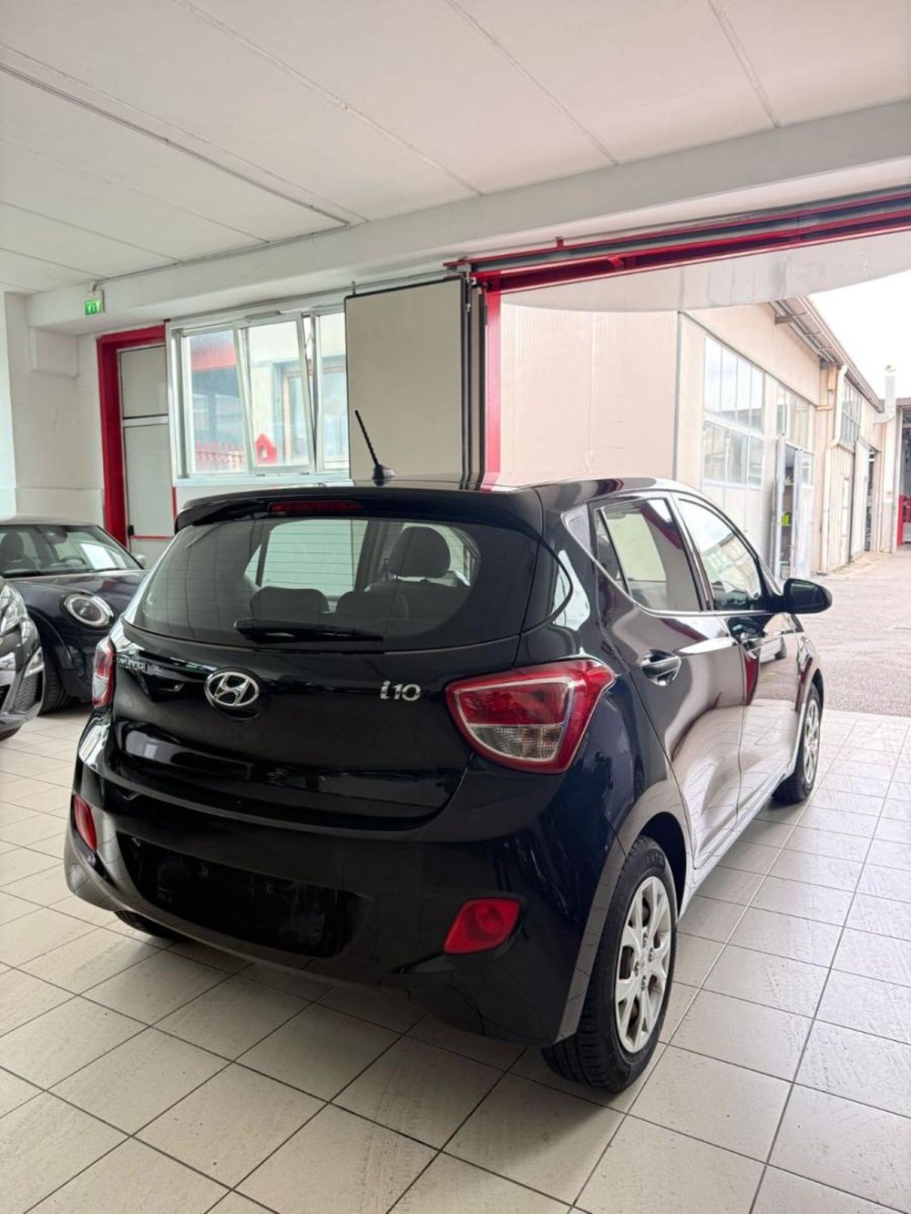 Hyundai i10 usata a Napoli (5)