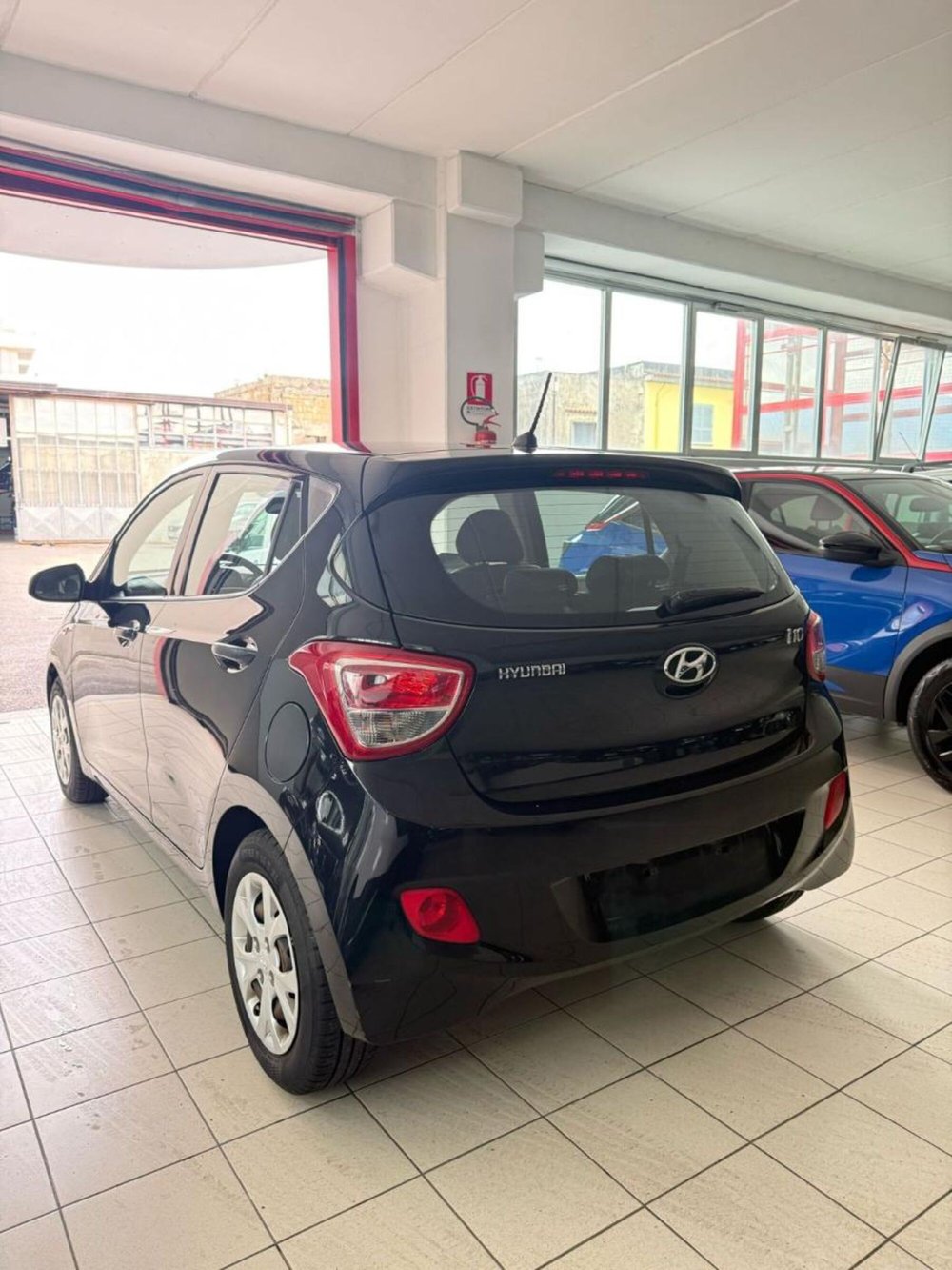 Hyundai i10 usata a Napoli (6)