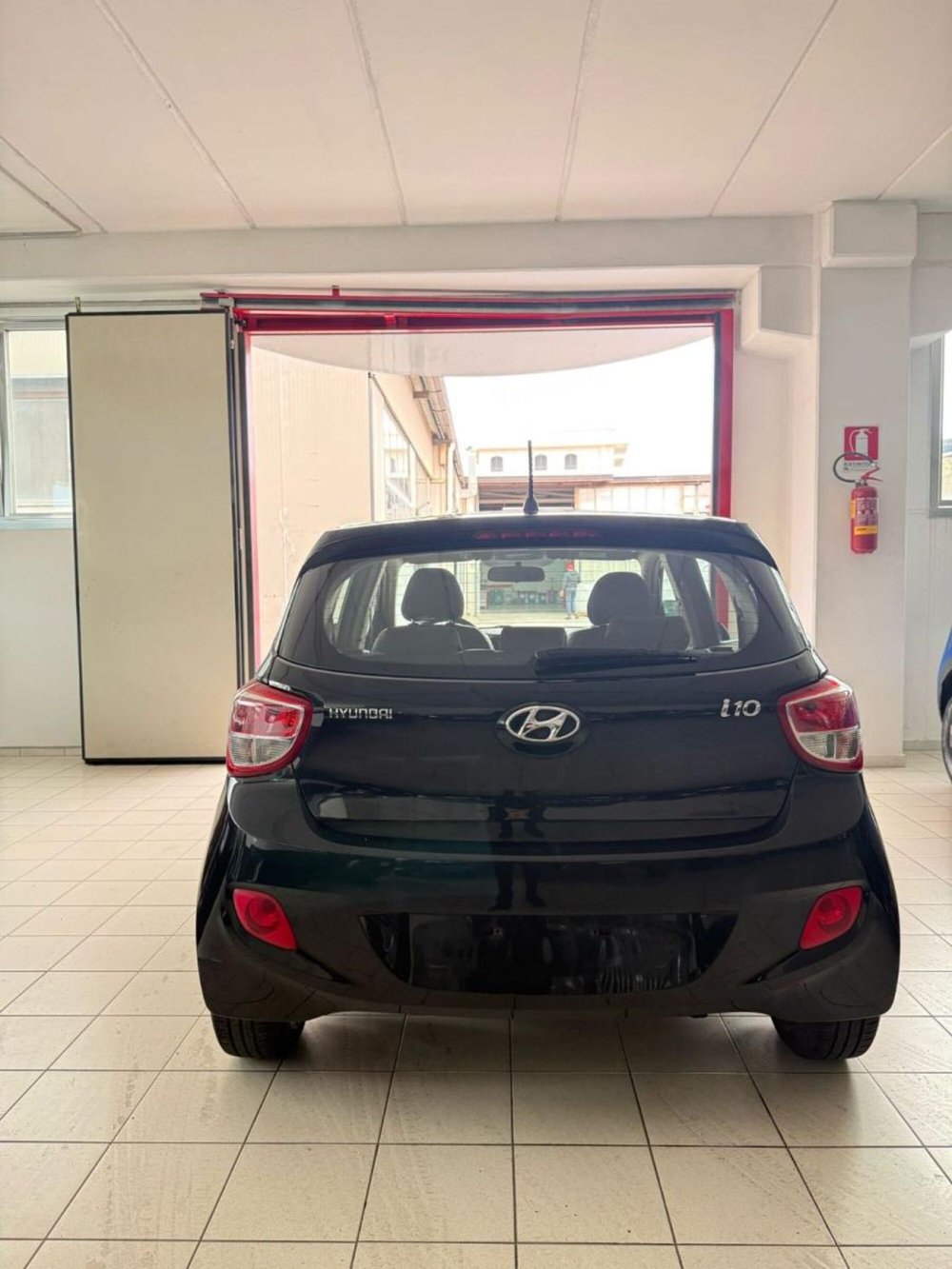 Hyundai i10 usata a Napoli (8)