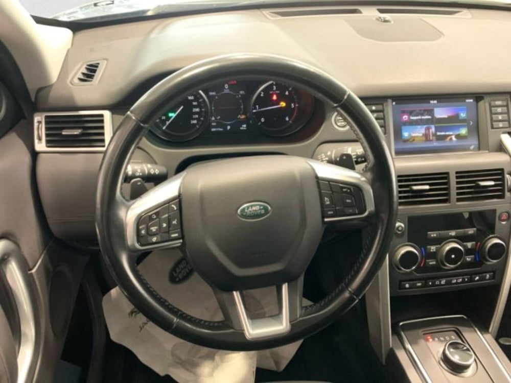 Land Rover Discovery Sport usata a Livorno (13)