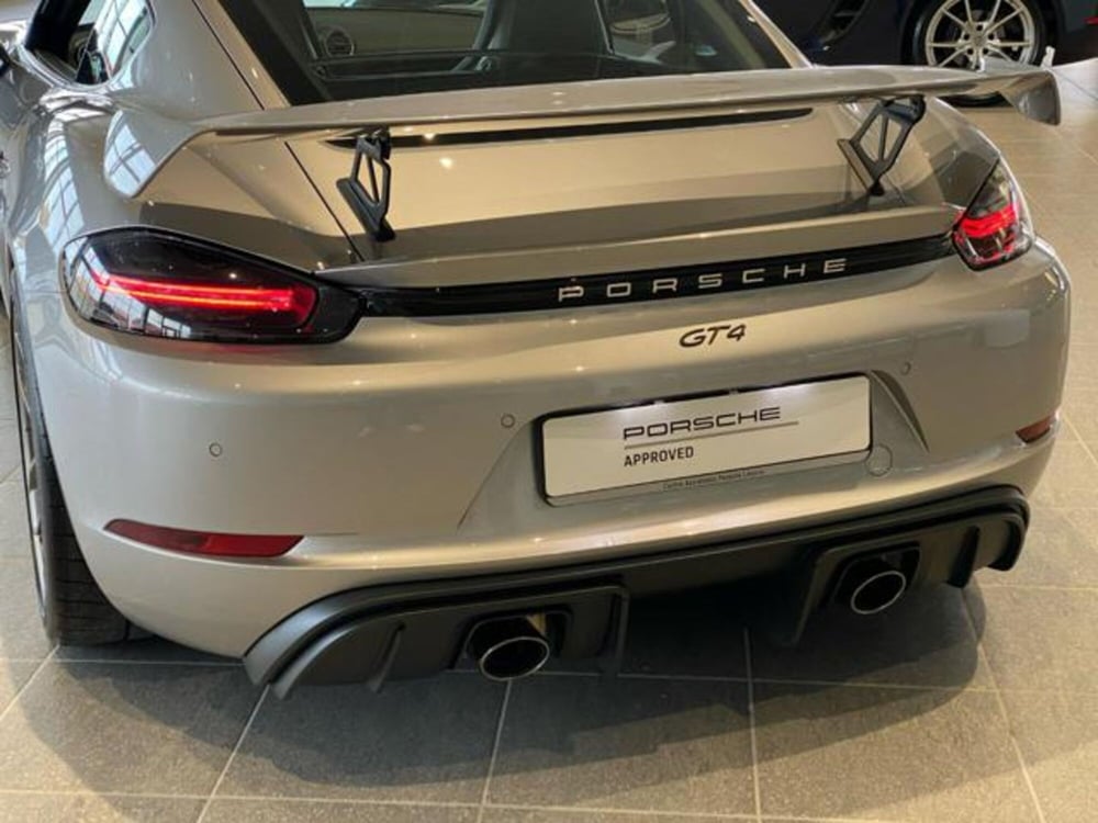 Porsche 718 Cayman  usata a Livorno (10)