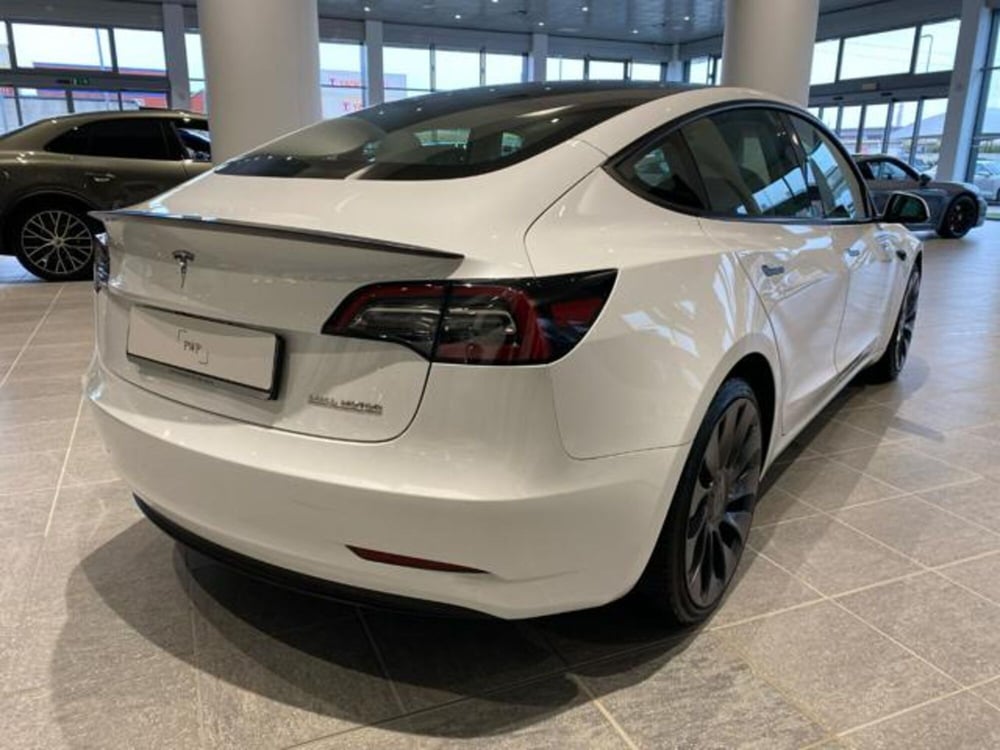 Tesla Model 3 usata a Livorno (4)