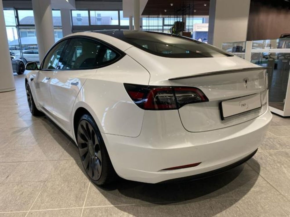 Tesla Model 3 usata a Livorno (6)