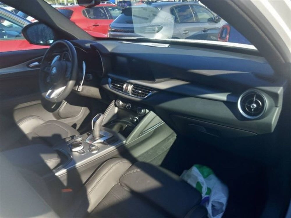 Alfa Romeo Stelvio usata a Aosta (5)