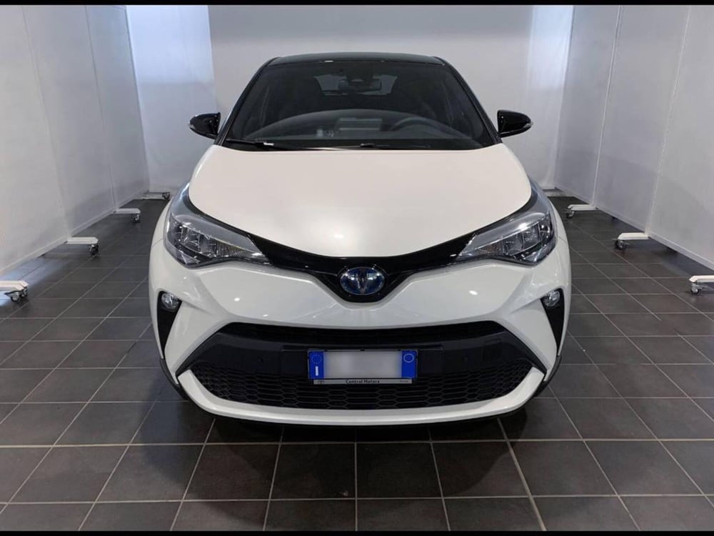 Toyota Toyota C-HR nuova a Torino