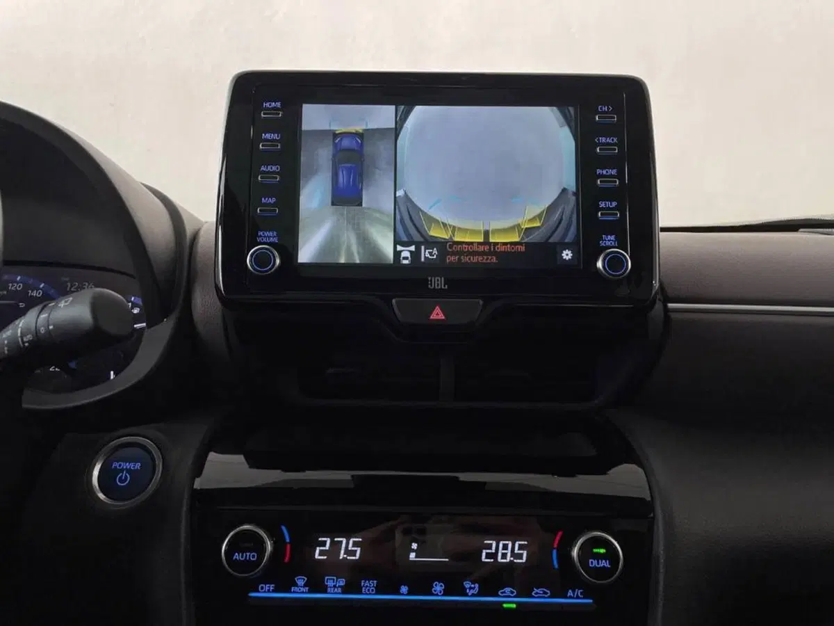 Toyota Yaris Cross nuova a Torino (10)