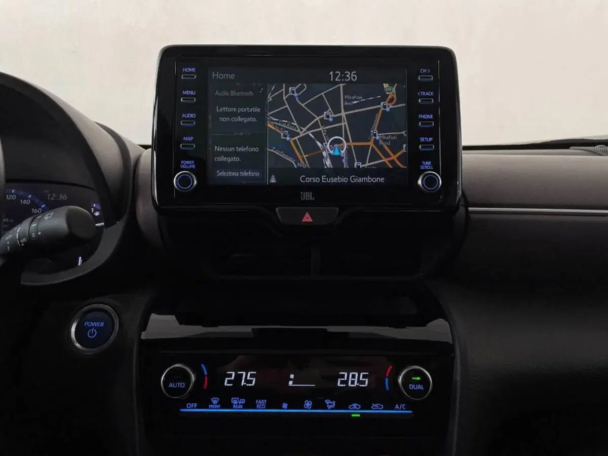 Toyota Yaris Cross nuova a Torino (9)