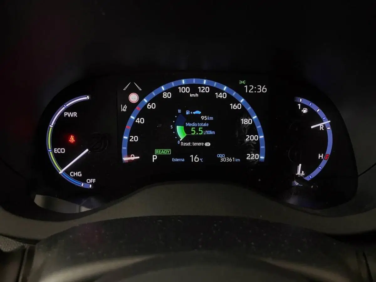 Toyota Yaris Cross nuova a Torino (7)