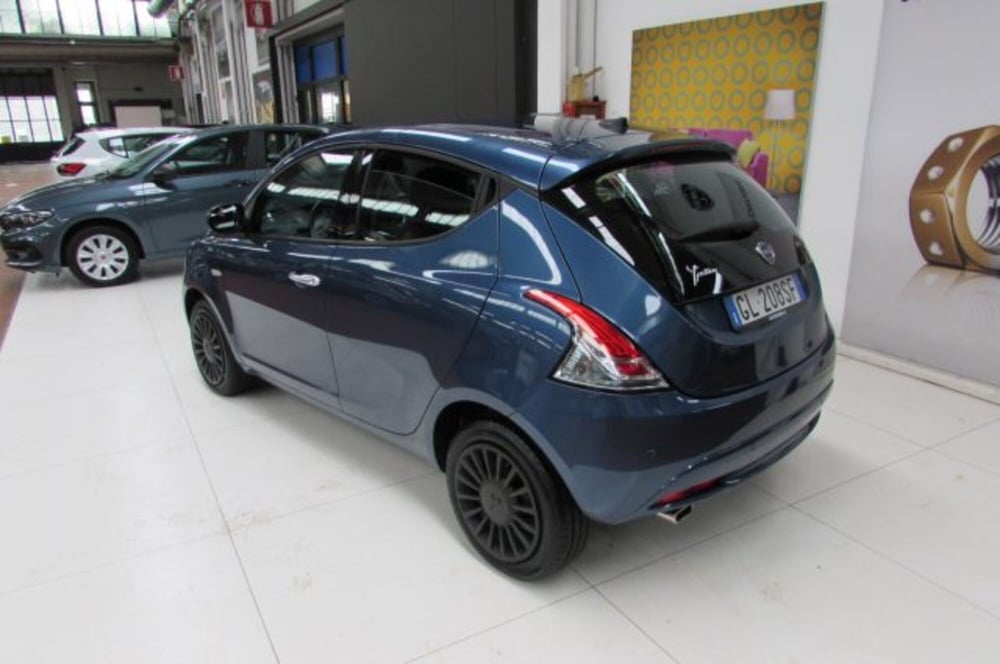 Lancia Ypsilon usata a Milano (3)