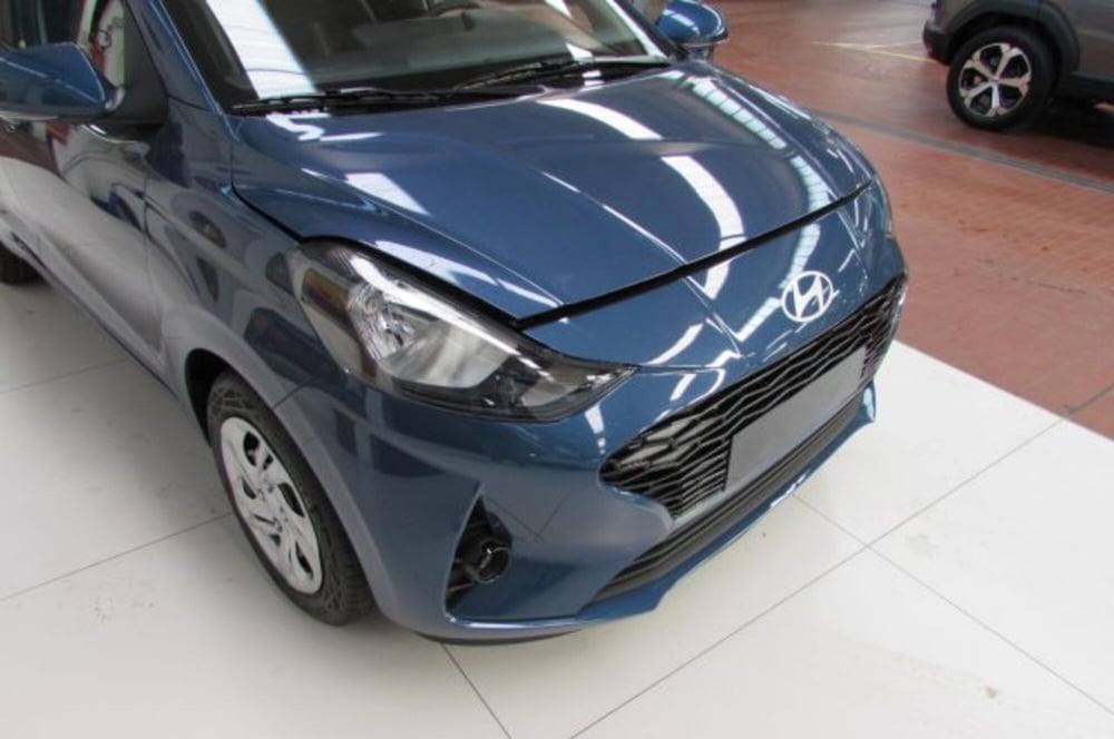 Hyundai i10 nuova a Milano (17)