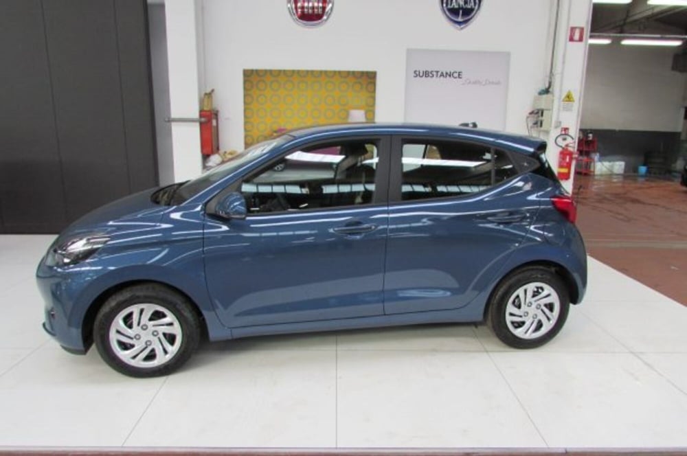 Hyundai i10 nuova a Milano (4)