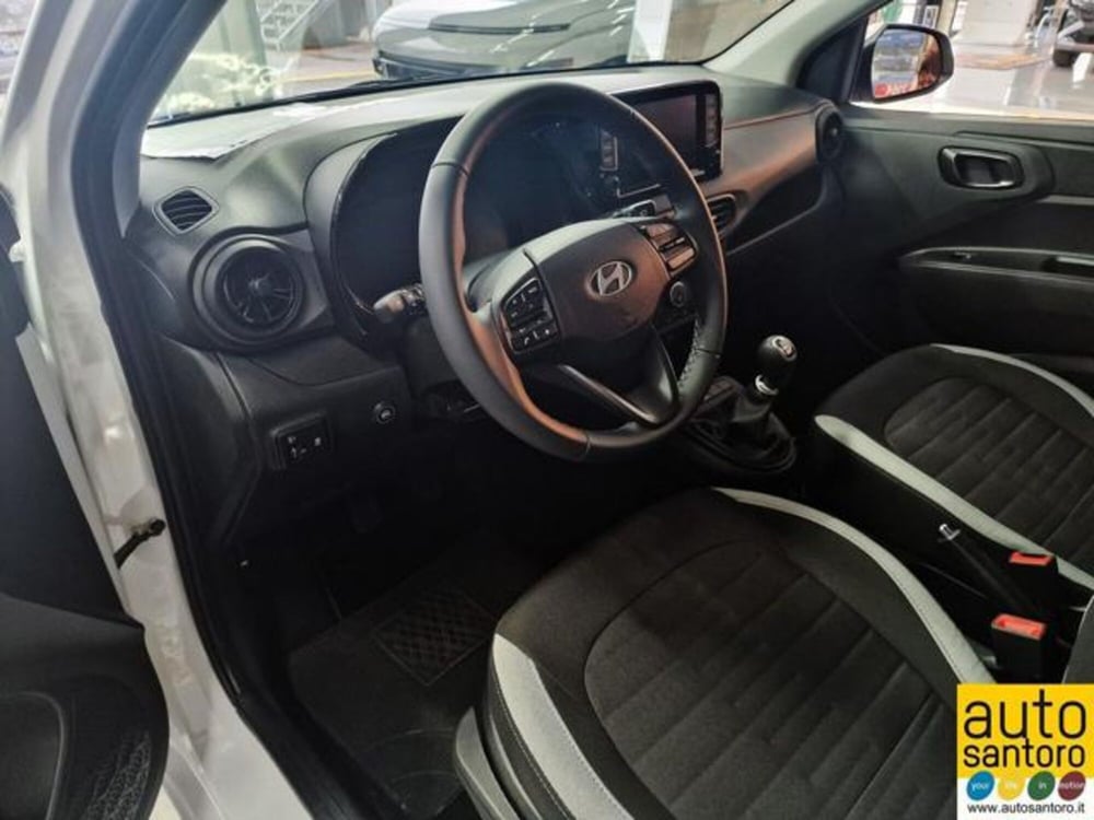 Hyundai i10 nuova a Salerno (9)