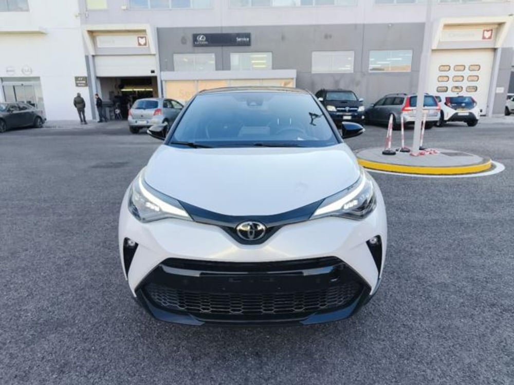 Toyota Toyota C-HR nuova a Reggio Calabria (5)