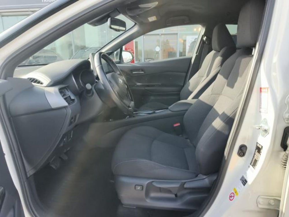 Toyota Toyota C-HR usata a Reggio Calabria (10)