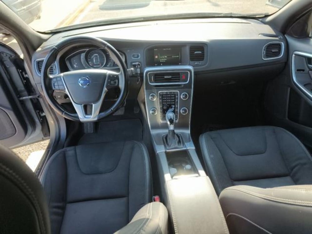 Volvo V60 Cross Country usata a Reggio Calabria (11)