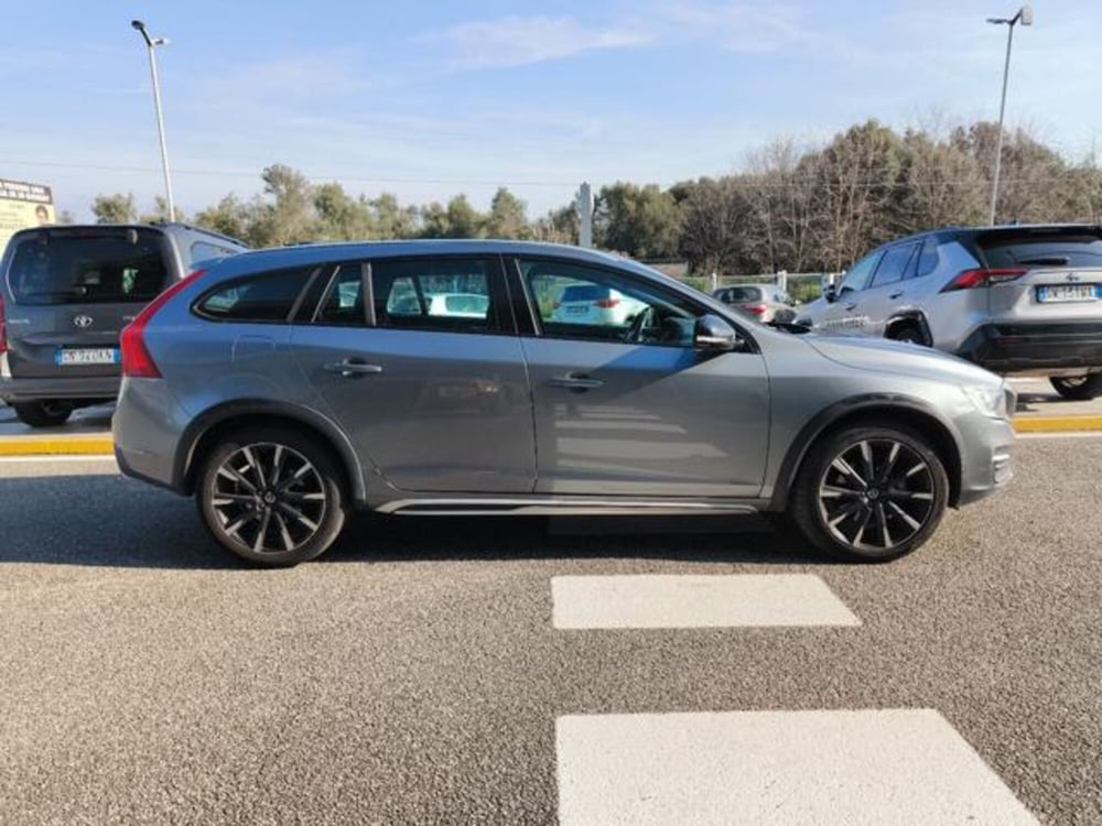 Volvo V60 Cross Country usata a Reggio Calabria (7)