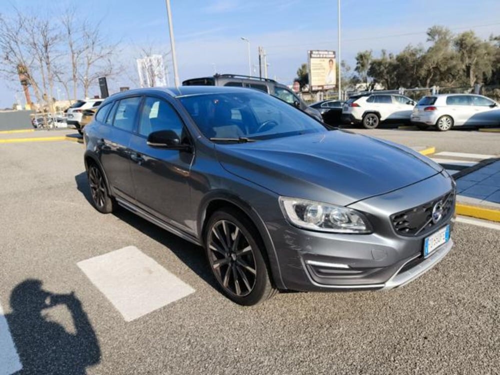 Volvo V60 Cross Country usata a Reggio Calabria (8)