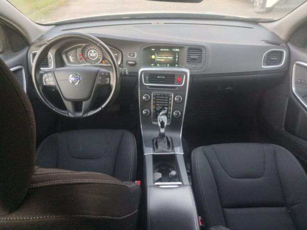 Volvo V60 Cross Country usata a Reggio Calabria (11)