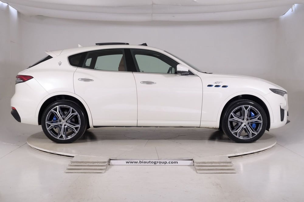 Maserati Levante usata a Torino (5)