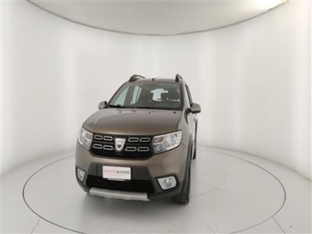 Dacia Sandero usata a Bari