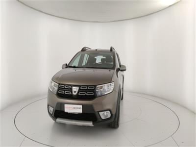 Dacia Sandero Stepway 0.9 TCe 90 CV Comfort  del 2018 usata a Bari