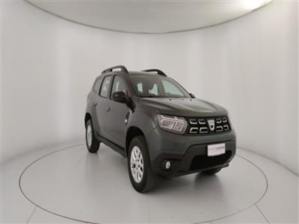 Dacia Duster usata a Bari (11)