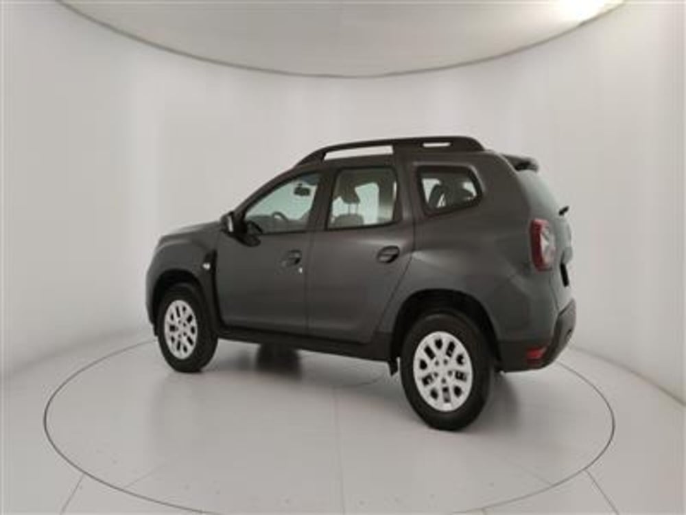 Dacia Duster usata a Bari (4)