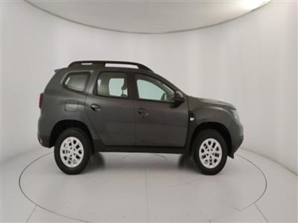 Dacia Duster usata a Bari (9)