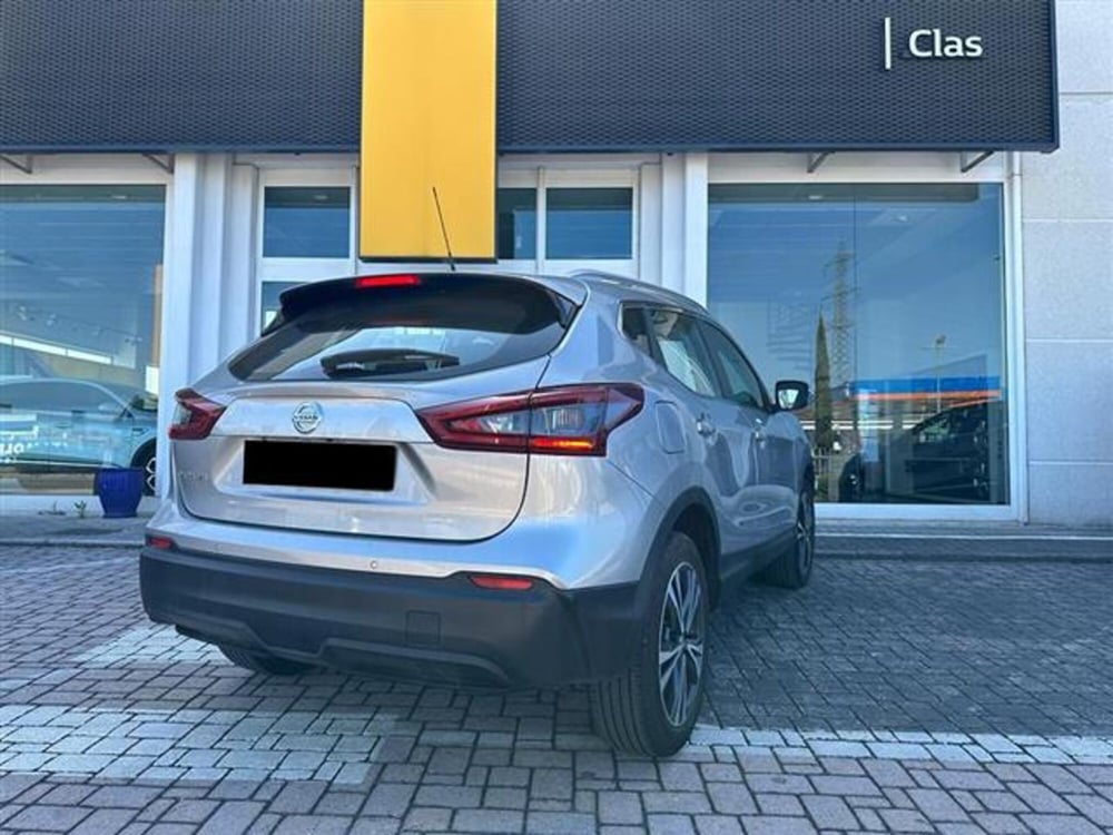 Nissan Qashqai usata a Livorno (7)