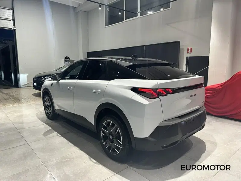 Peugeot 3008 nuova a Bari (8)