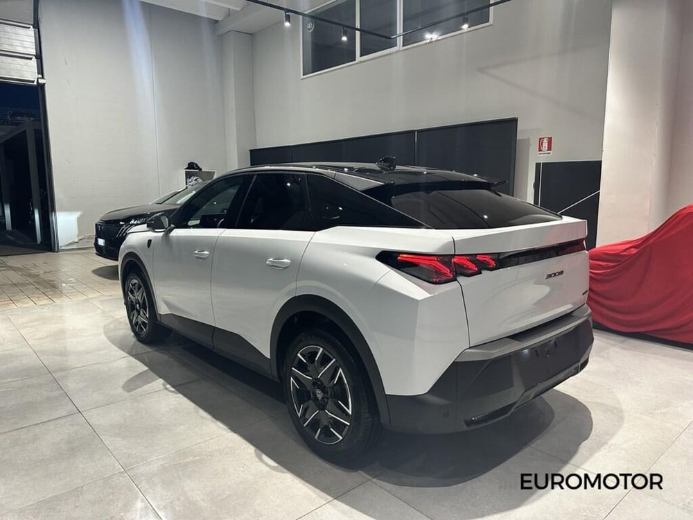 Peugeot 3008 nuova a Bari (8)