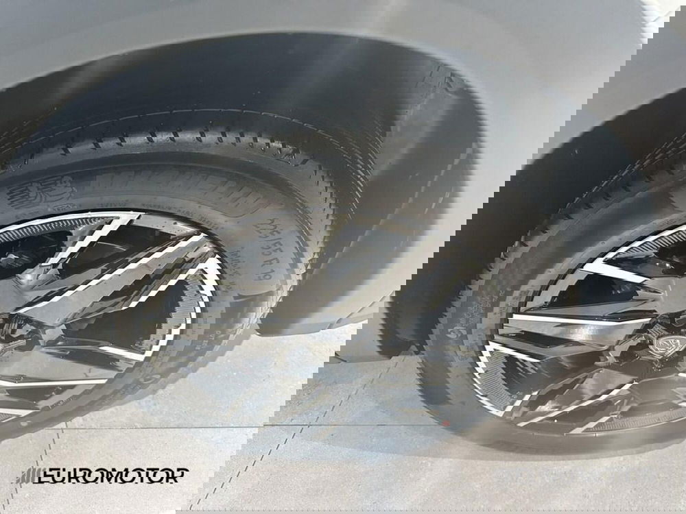 Peugeot 3008 nuova a Bari (13)