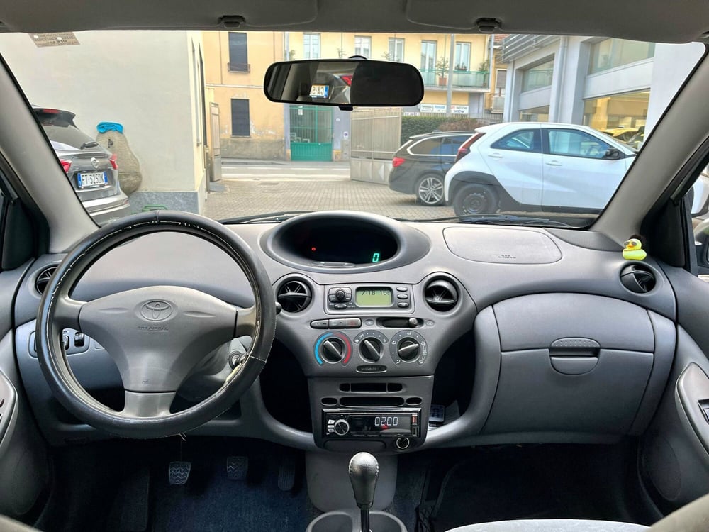 Toyota Yaris usata a Varese (12)