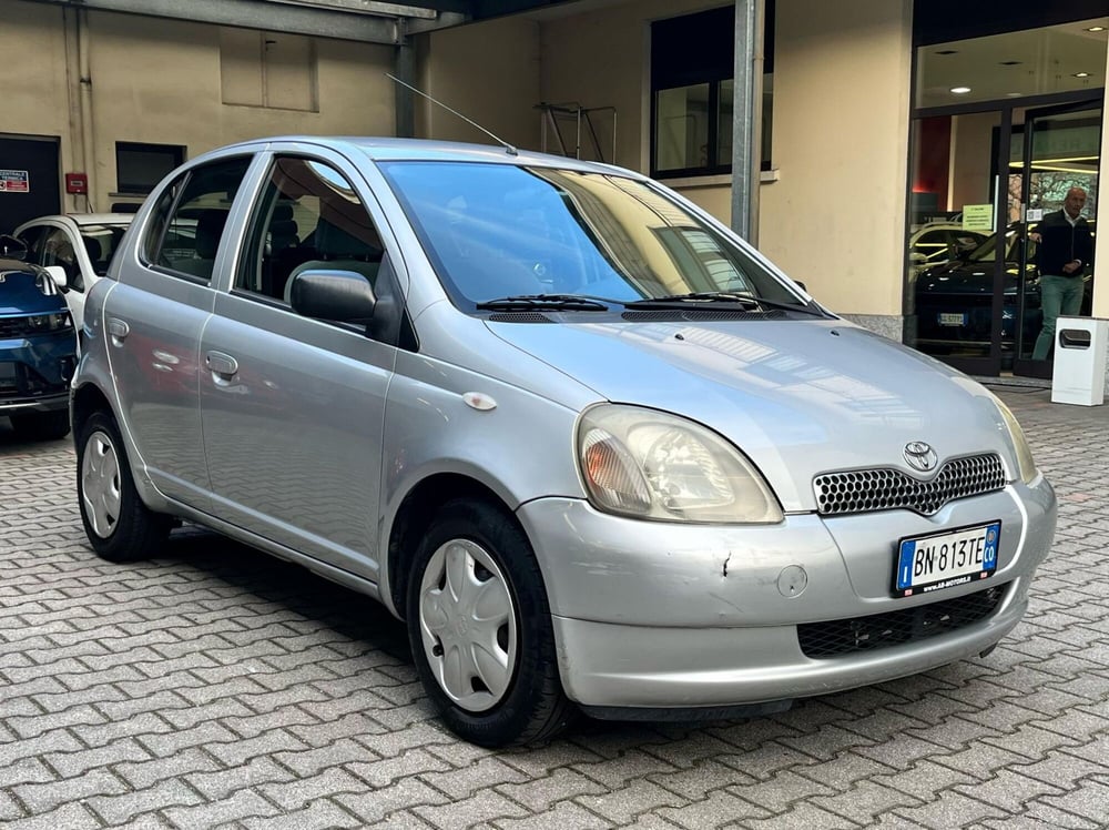 Toyota Yaris usata a Varese (3)