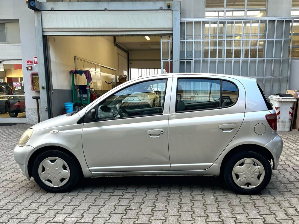 Toyota Yaris usata a Varese (8)