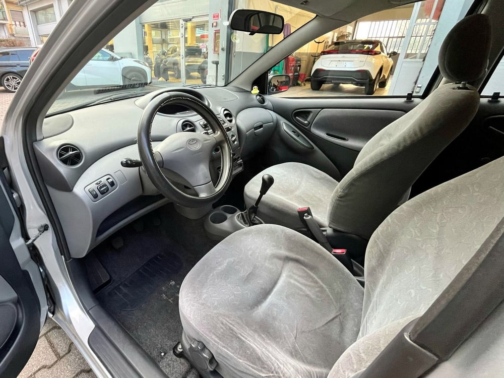 Toyota Yaris usata a Varese (9)