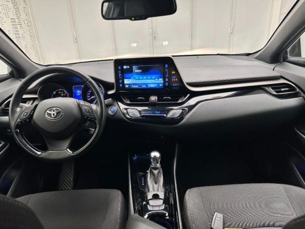 Toyota Toyota C-HR usata a Cuneo (13)