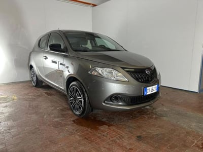 Lancia Ypsilon 1.0 FireFly 5 porte S&amp;S Hybrid Gold Plus del 2024 usata a Torino