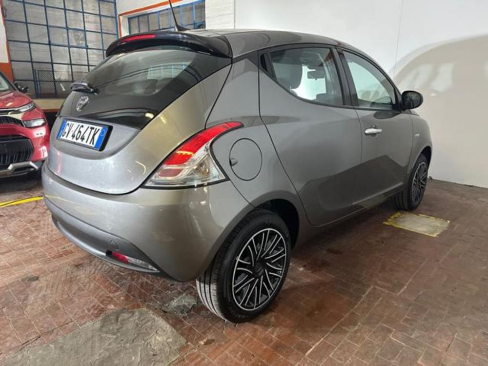 Lancia Ypsilon usata a Torino (4)