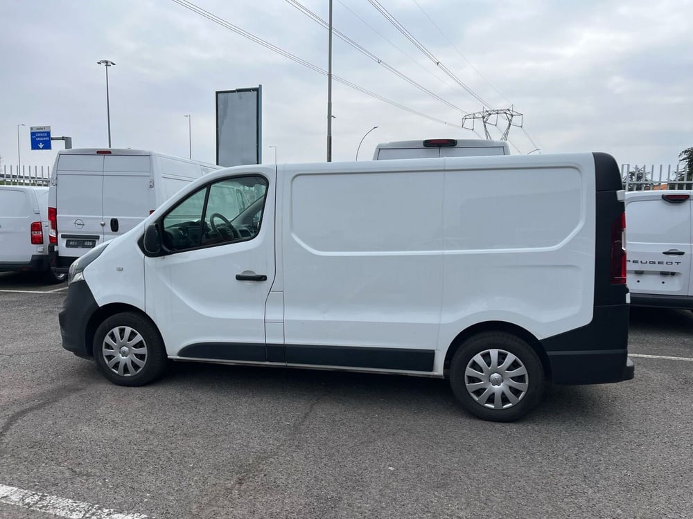 Opel Vivaro Furgone usata a Milano (4)