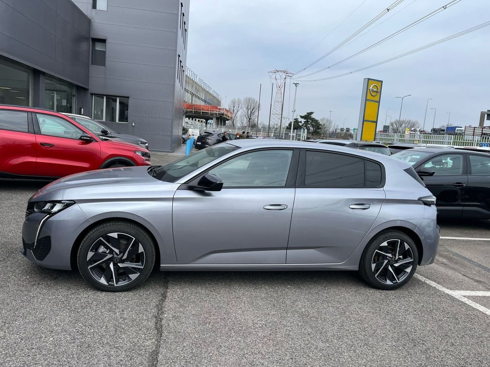 Peugeot 308 nuova a Milano (4)