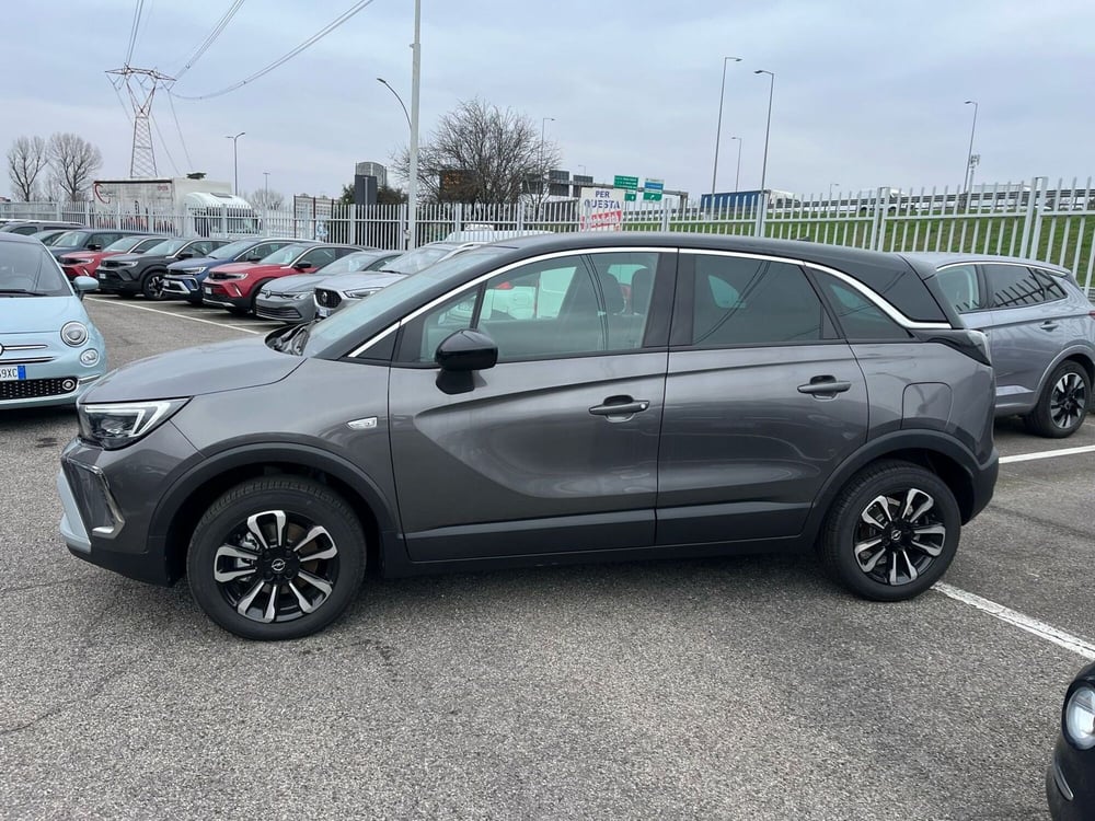 Opel Crossland nuova a Milano (4)