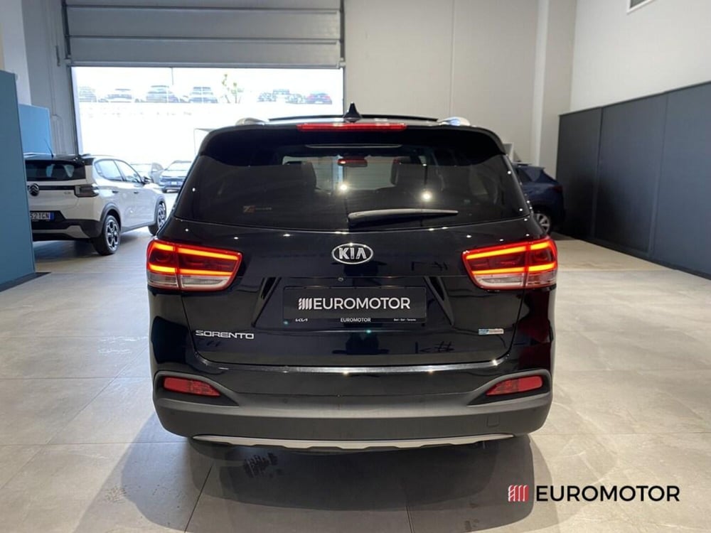 Kia Sorento usata a Bari (11)