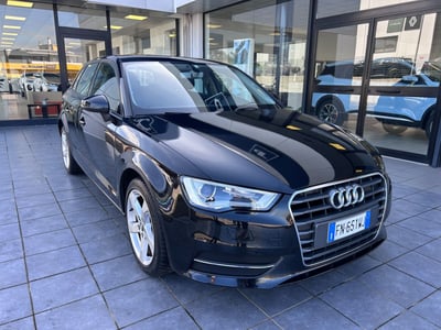 Audi A3 1.6 TDI clean diesel S tronic Attraction del 2015 usata a Ceccano