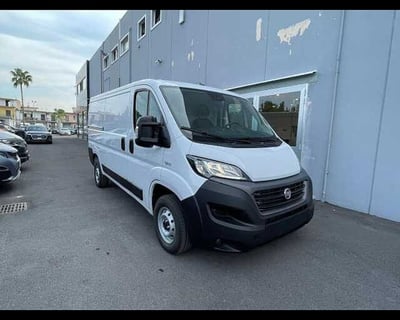 Fiat Ducato Vetrato 35 MH2 3.0 CNG 136cv combi semi E6d-temp del 2021 usata a Casoria