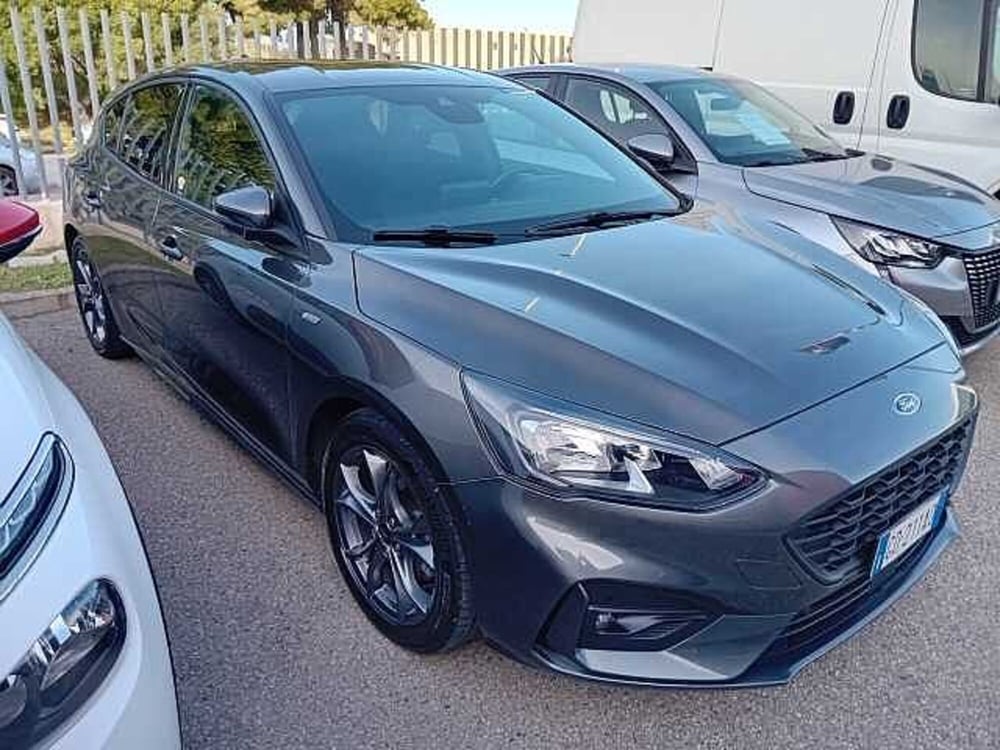 Ford Focus nuova a Cagliari (3)