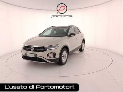 Volkswagen T-Roc 1.0 TSI Life del 2023 usata a Portogruaro